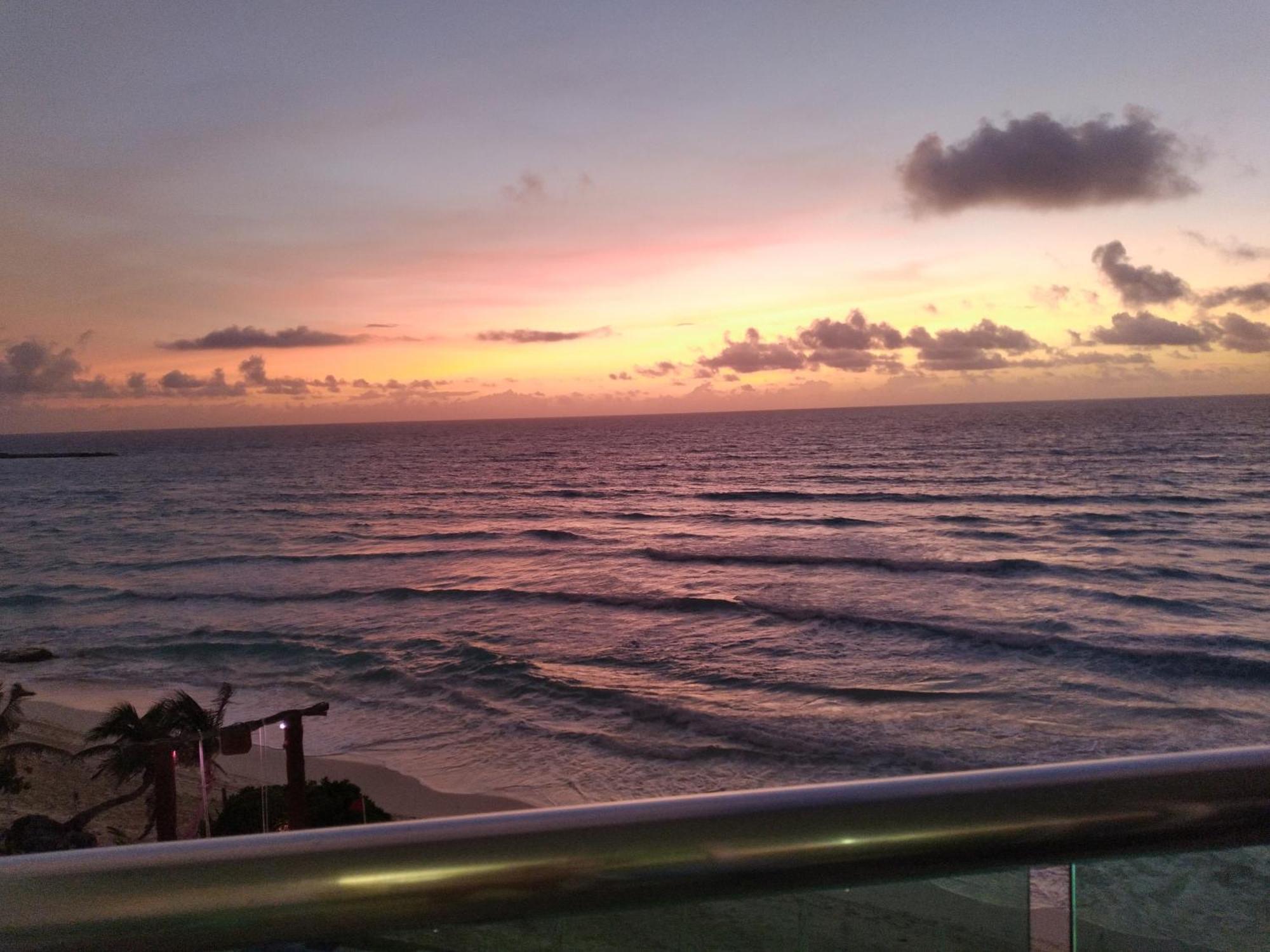 1 Bedroom Seaview Condo In Ocean Dream Resort Cancun Exterior photo
